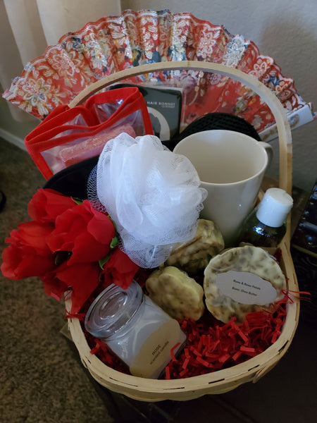 Custom - Gift Basket